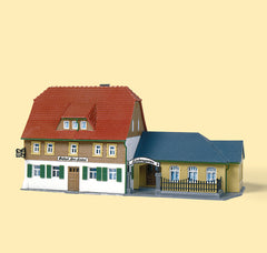Auhagen 12239 Dorfgasthaus, Bausatz, H0 / TT
