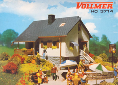 Vollmer 3714 Haus im Park – Bausatz / H0