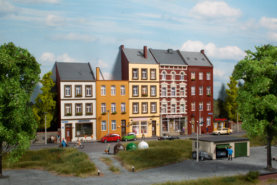 Auhagen 11467, Halbreliefhäuser Schmidtstraße 18/20/22/24/26, Bausatz / H0