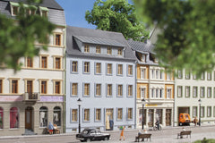 Auhagen 13340, Stadthaus Markt 4, Bausatz / TT