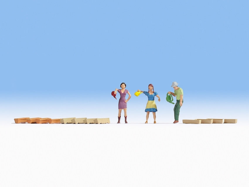 Noch 15570, Blumengießen, Figuren / H0