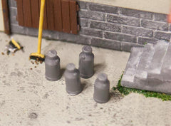 Faller 180938, 10 Milchkannen, / H0