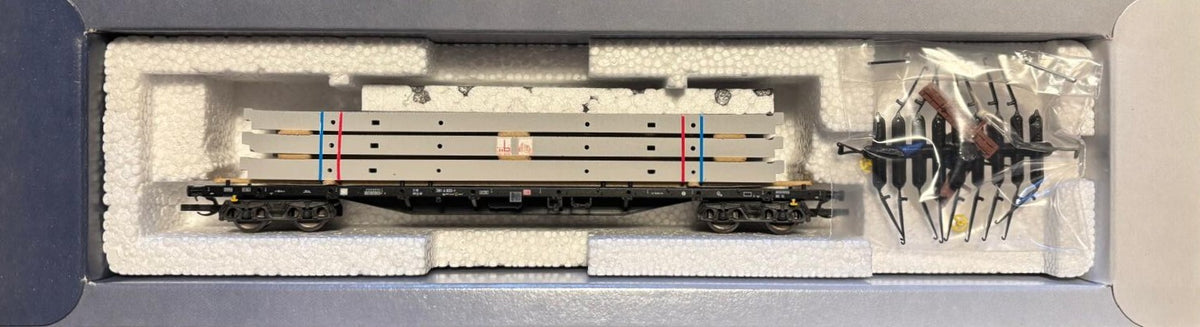 Tillig 18138, Niederbordwagen Rs 689 mit Trogdeckenplatten, DBAG, Ep.VI / TT