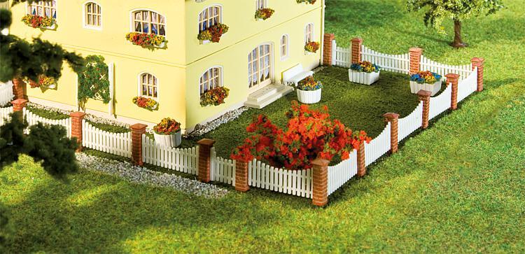 Faller 272409, Vorgartenzaun, 210 mm / N