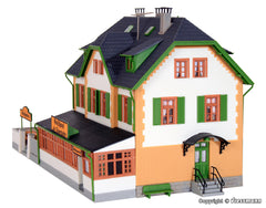 Kibri 38197, Gaststätte zur Eisenbahn, Bausatz / H0