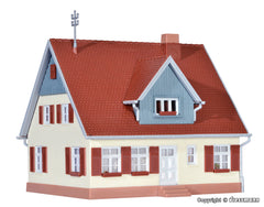 Kibri 38713, Wohnhaus Amselweg , Bausatz / H0