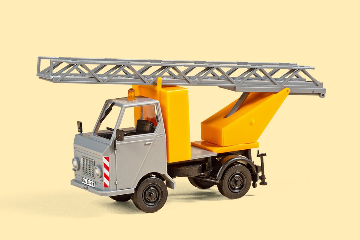 Auhagen 41689, Multicar M22 Drehleiter Bauhof, Bausatz / H0