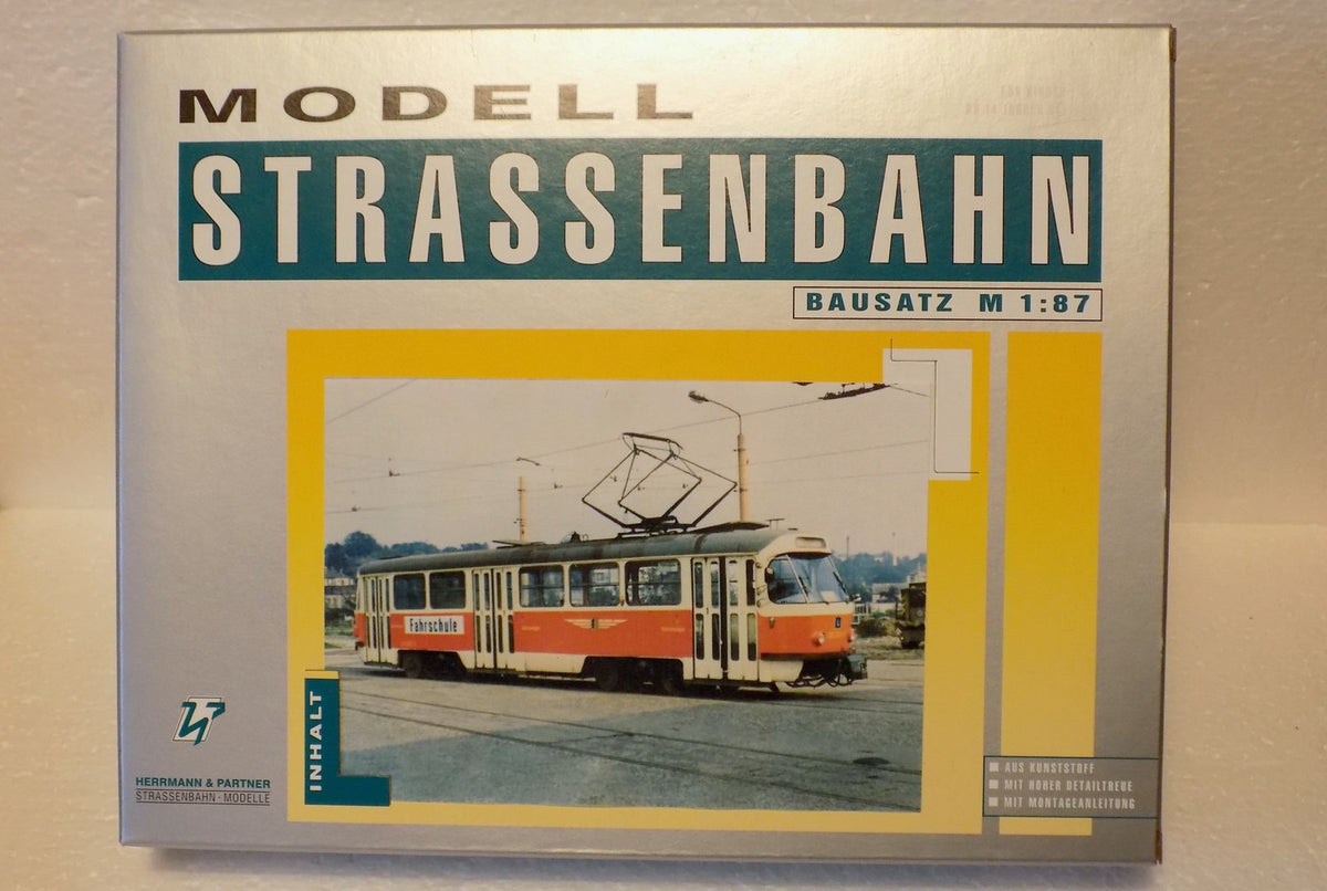 Herrmann & Partner 23049 A/1, TATRA T4 Fahrschule – Dresden, Bausatz / H0