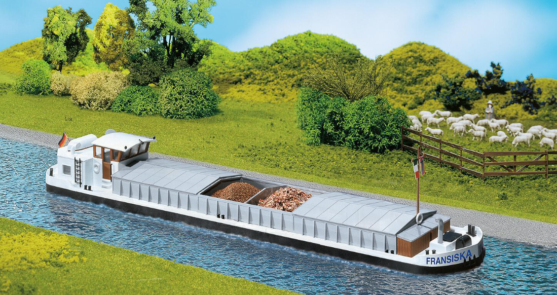 FALLER 131006 Flussfrachtschiff mit Wohnkajüte H0