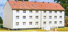 AUHAGEN TT 13318 - Mehrfamilienhaus mit Kellereingang – Bausatz